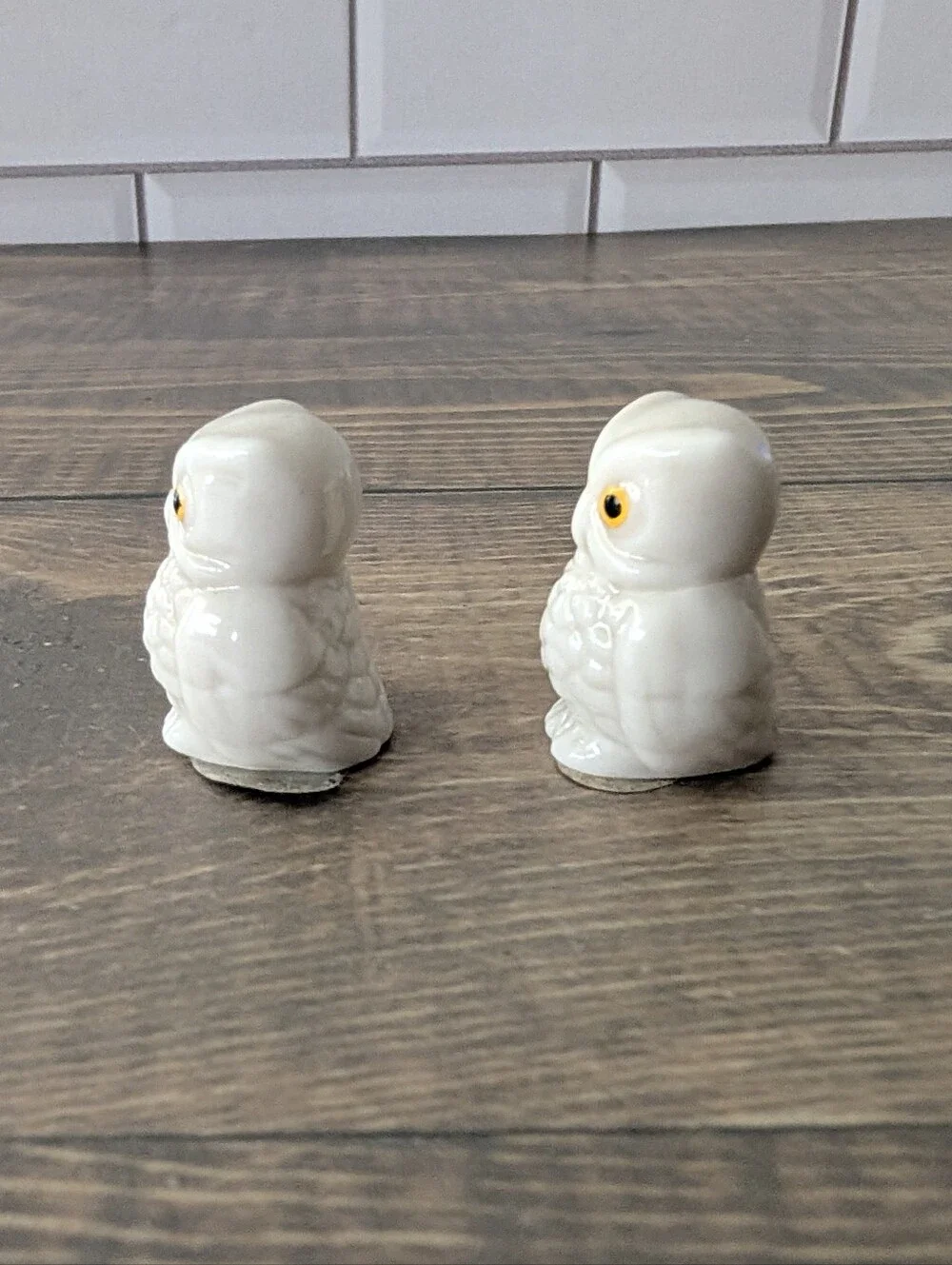 Bug House Miniature White Owl Figurines Vintage (Set of 2)